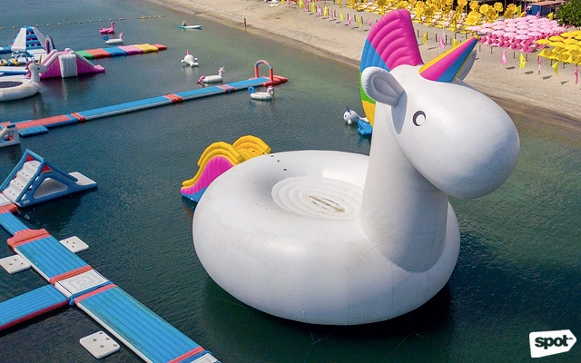 unicorn-inflatable-1.jpg