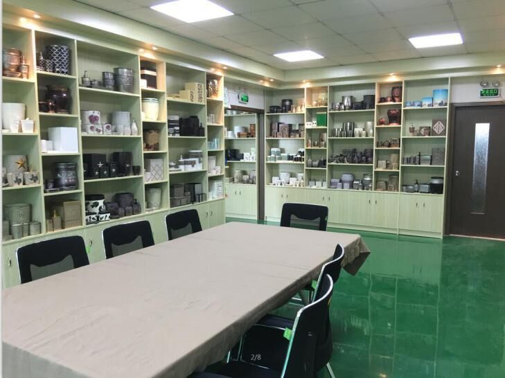 Nonslip Resin Tray manufacturer