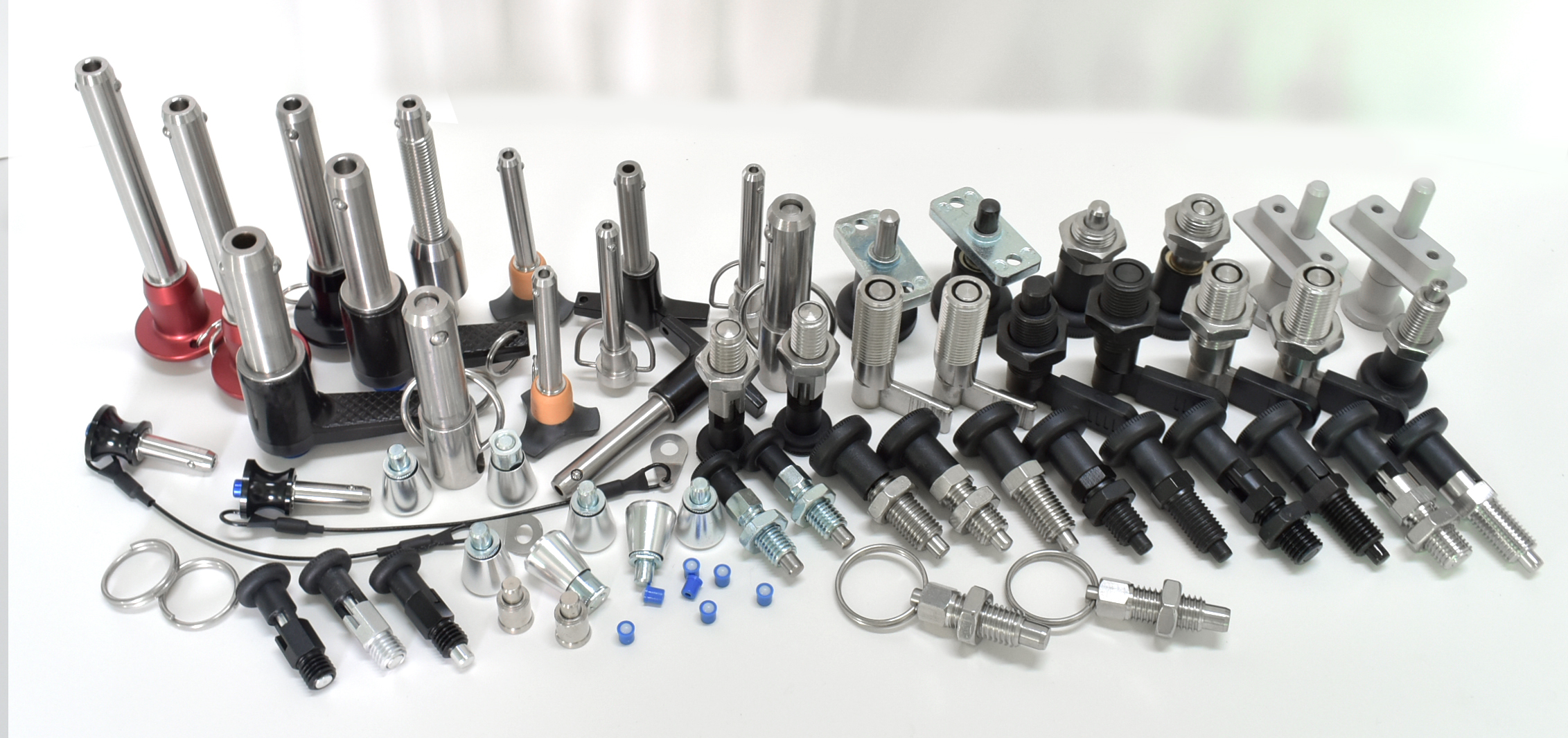 Get smooth, instant release with our push button quick release pin, perfect for applications requiring rapid pin changes and high-repeatability locking.